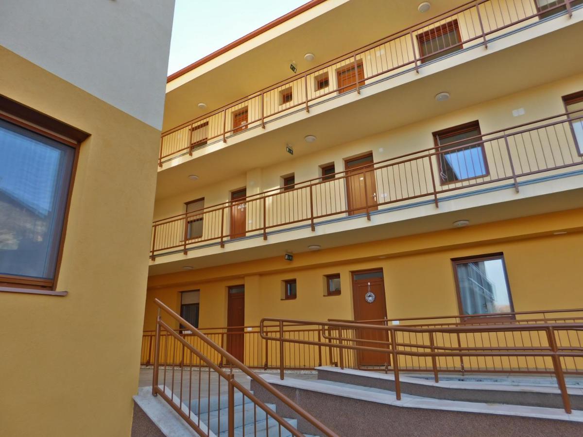 Berki Apartman Kormend Exterior photo